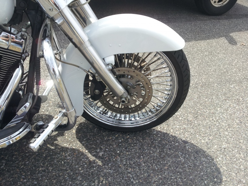Front custom spoke wheel